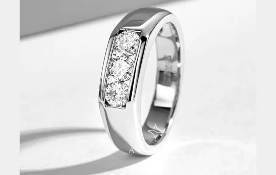 AimiIee 3-Stone Moissanite Round Brilliant Cut Men's Wedding Band in Sterling Silver